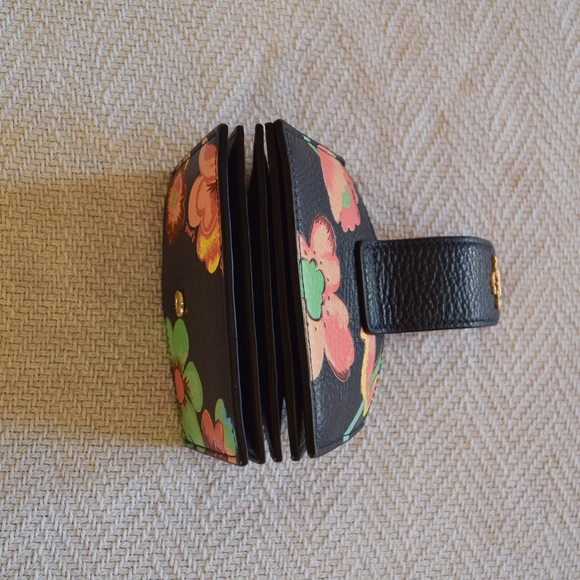 Coach multicolor floral pebbled leather accordion card case in midnight - Picture 4 of 5
